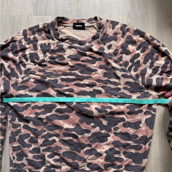 Monrow Camo Print Raglan Oversized Sweatshirt - Picture 4 of 5